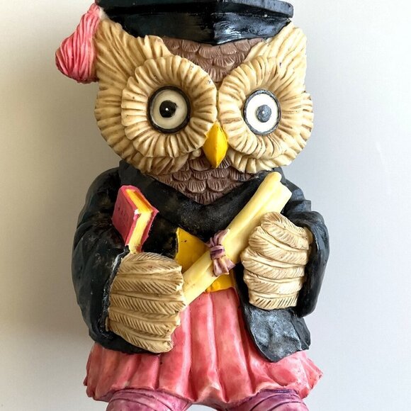 GRADUATION OWL FIGURINE UNIQUE VINTAGE - Picture 1 of 10
